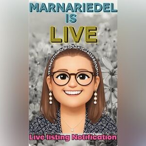 Live Plus Size Clothing Show. Like this listing to know when I go live.